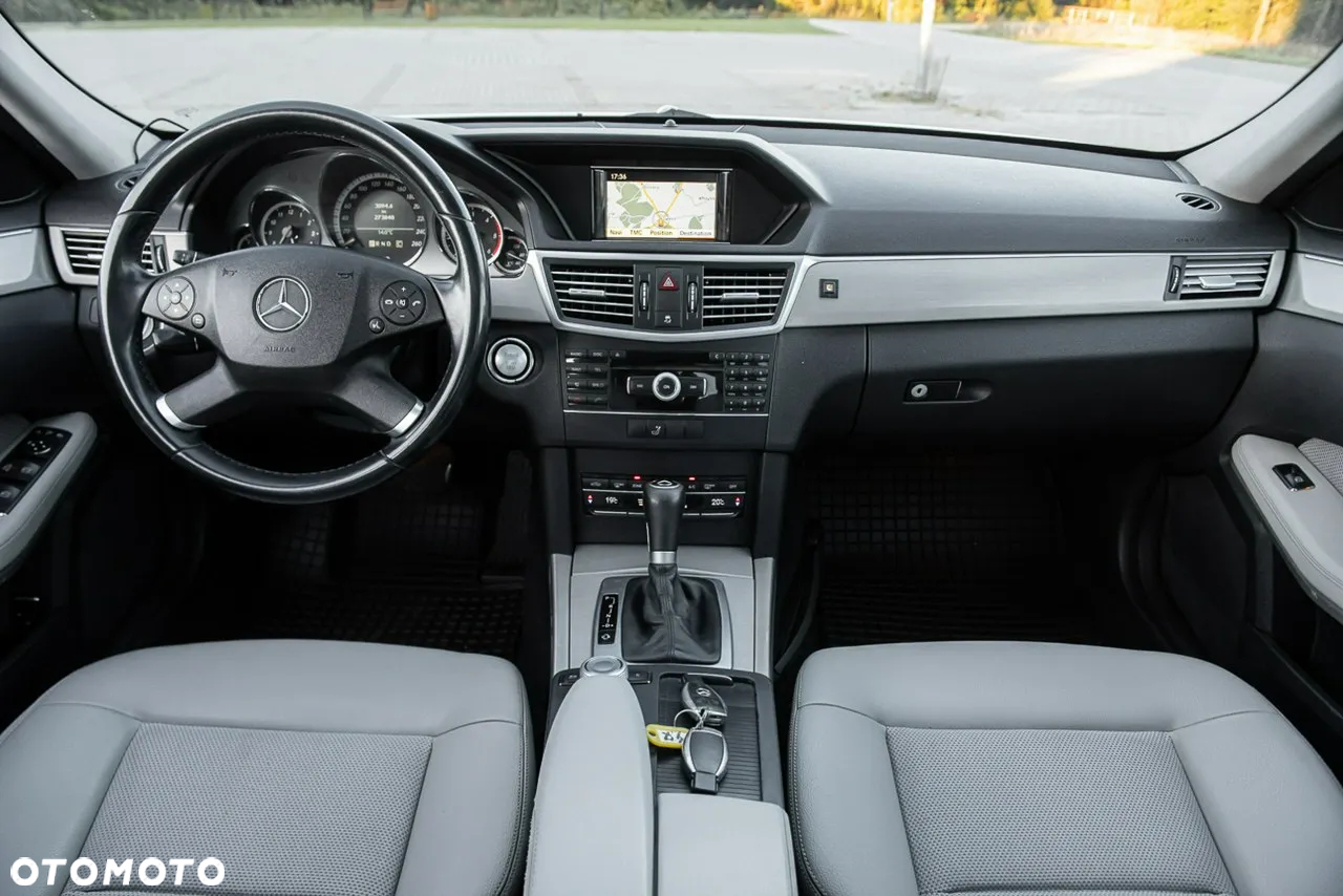 Mercedes-Benz Klasa E - 17