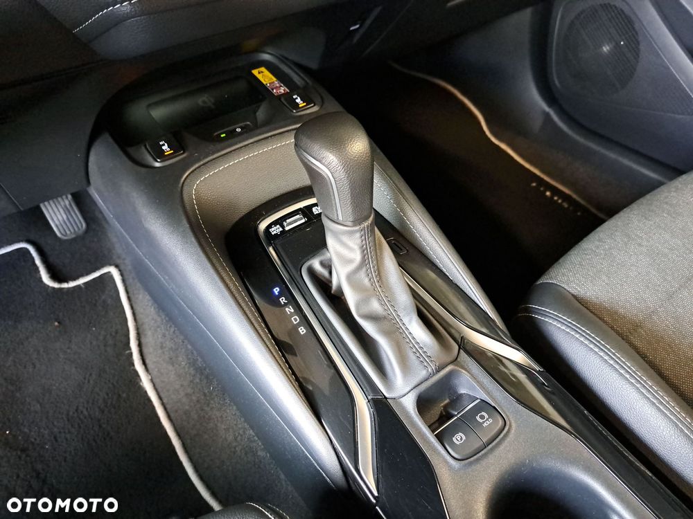 Toyota Corolla 1.8 Hybrid Style - 30