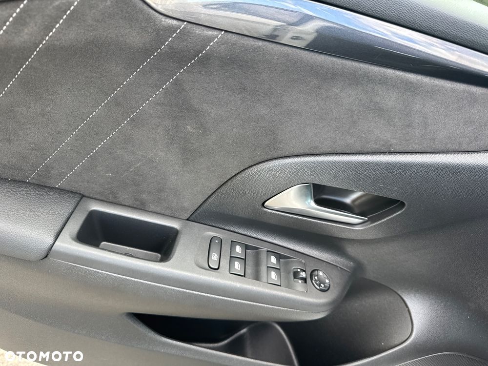 Opel Corsa 1.2 Direct Injection Turbo Start/Stop Elegance - 21