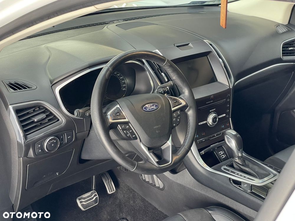 Ford Edge 2.0 TDCi Bi-Turbo 4x4 ST-LINE - 10