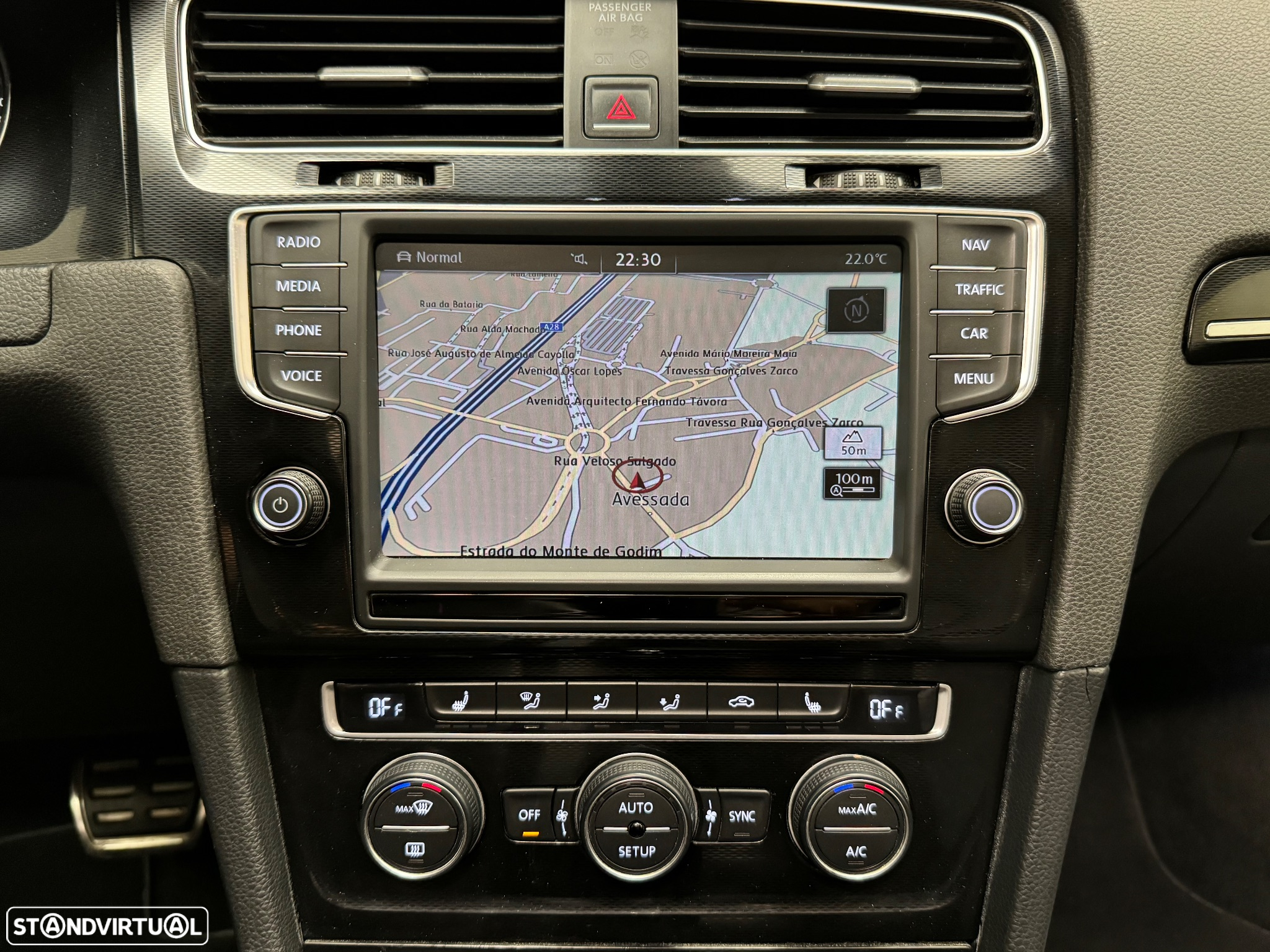 VW Golf 2.0 TDI GTD DSG - 38