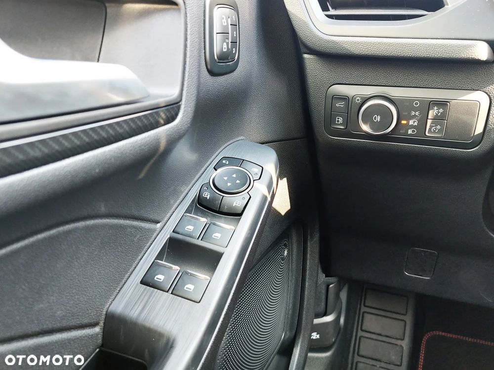 Ford Kuga 2.5 FHEV FWD ST-Line X - 16