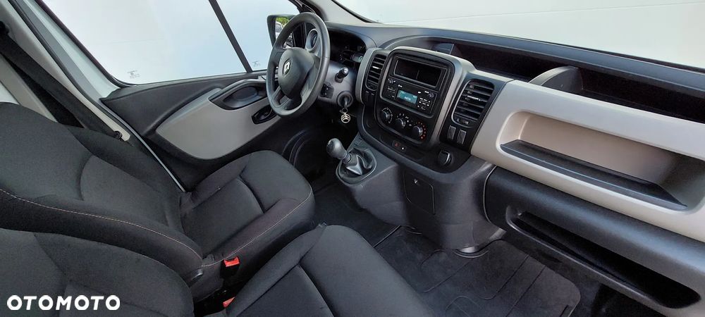 Renault TRAFIC Long Długi - 26