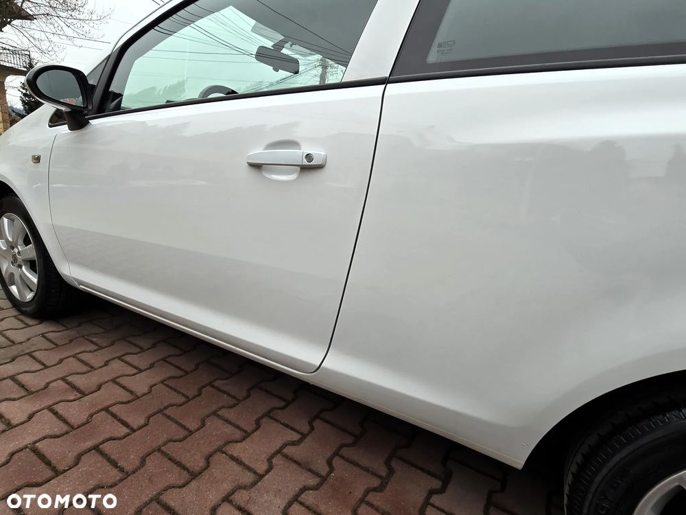 Opel Corsa 1.2 16V Innovation 110 Jahre - 14