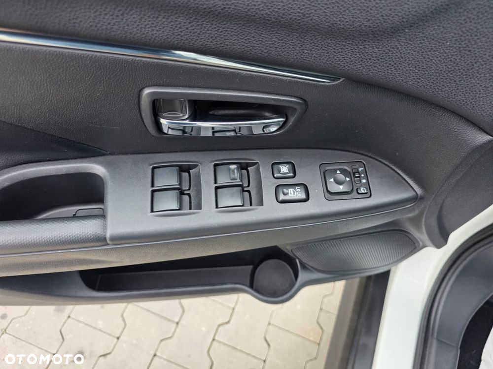 Mitsubishi ASX - 27