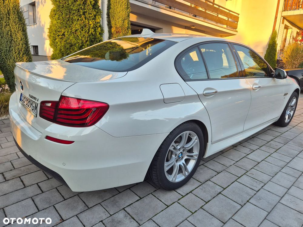 BMW Seria 5 528i xDrive - 9