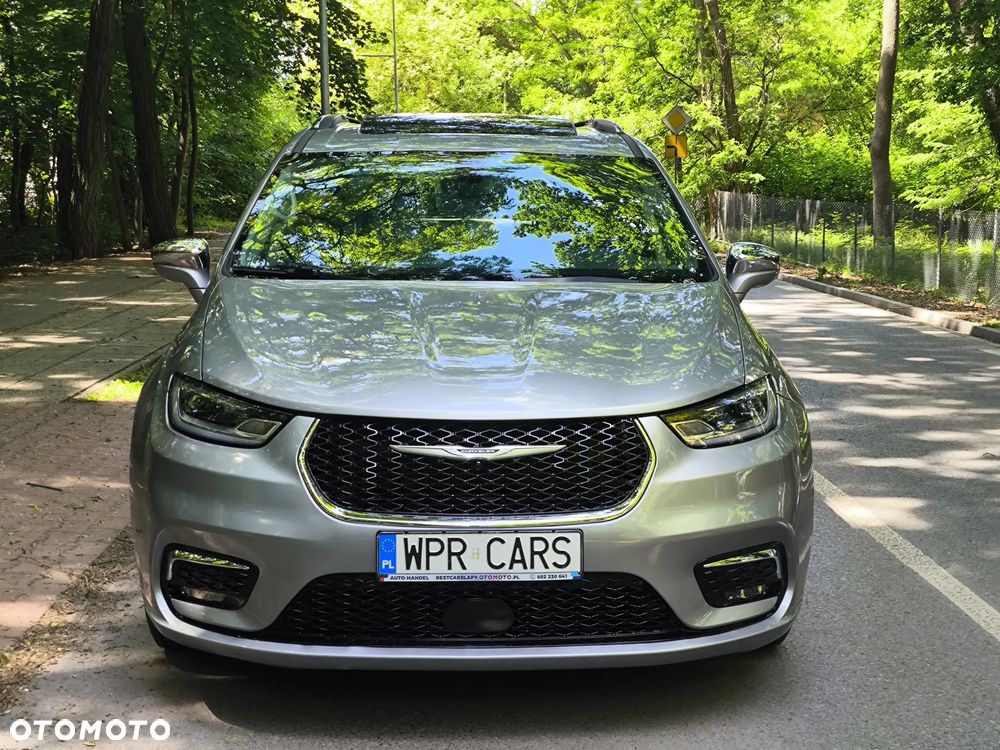 Chrysler Pacifica - 8
