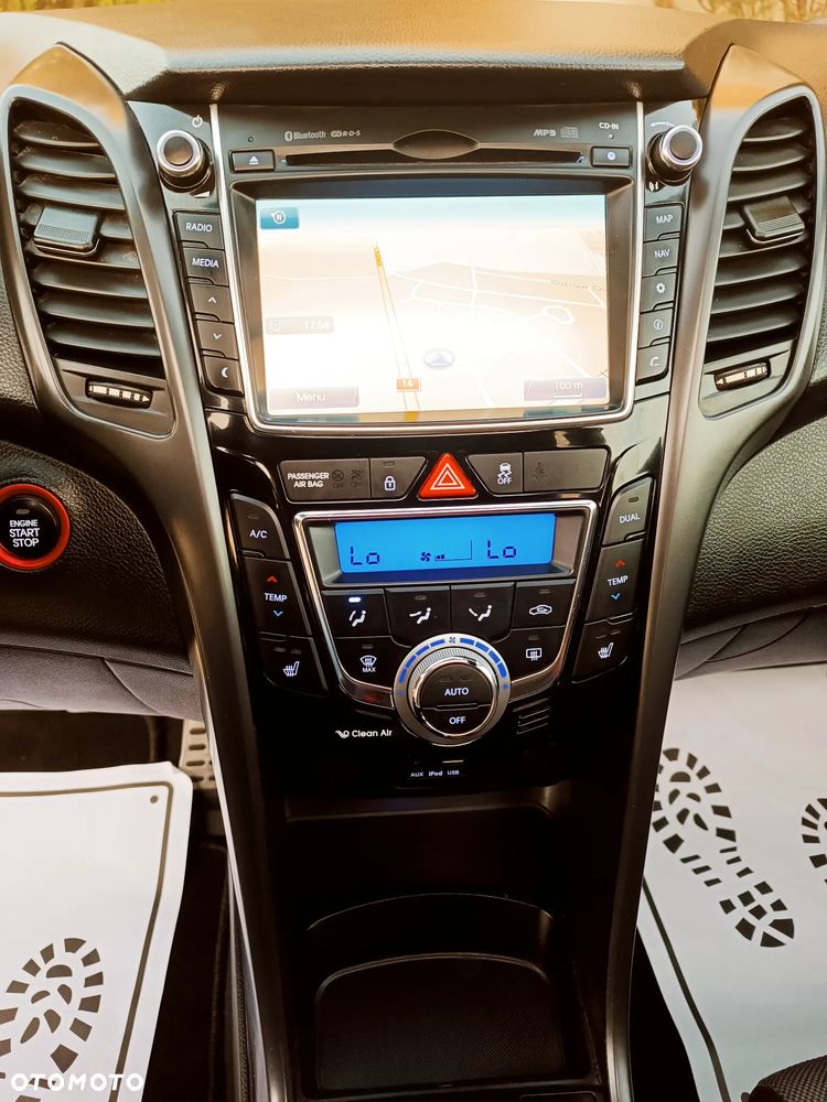 Hyundai i30 - 25