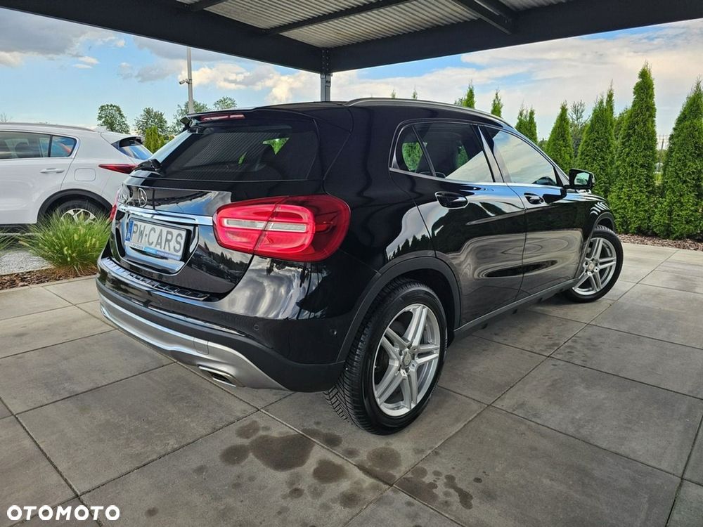 Mercedes-Benz GLA - 3