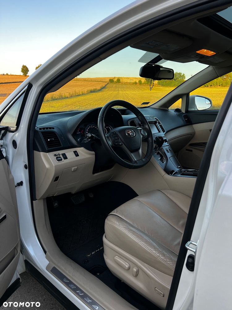 Toyota Venza 3.5 V6 AWD - 15