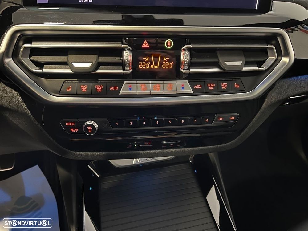 BMW iX3 M Sport Impressive - 25