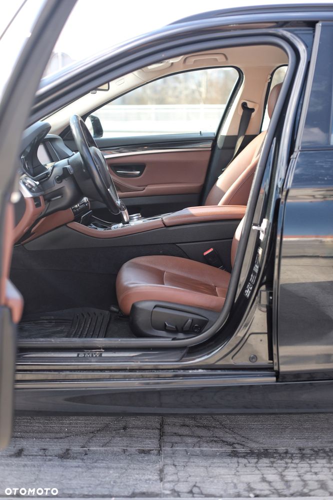 BMW Seria 5 520d Luxury Line - 19