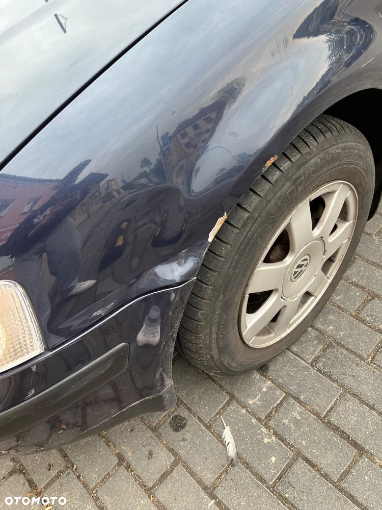 Volkswagen Passat 1.8 - 14