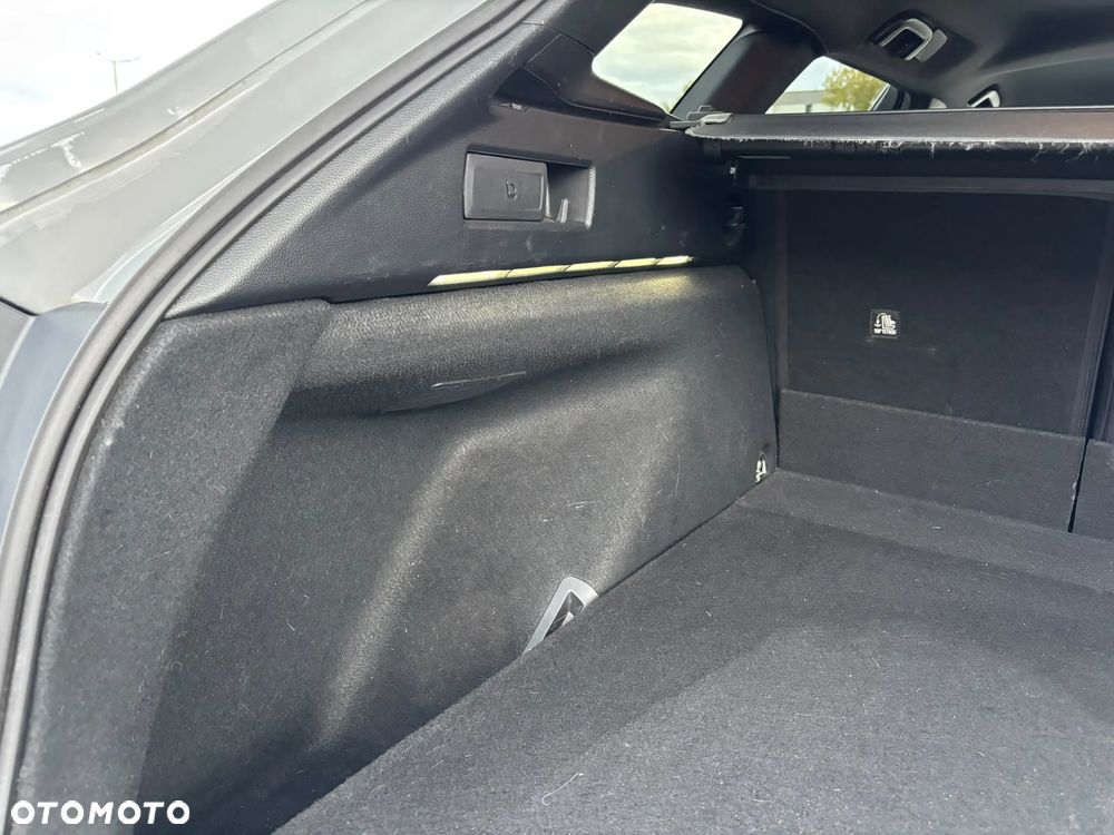 Toyota Corolla - 28