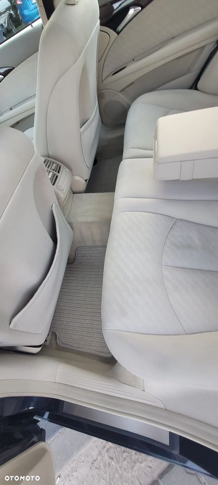 Mercedes-Benz Klasa E 220 CDI Elegance - 17