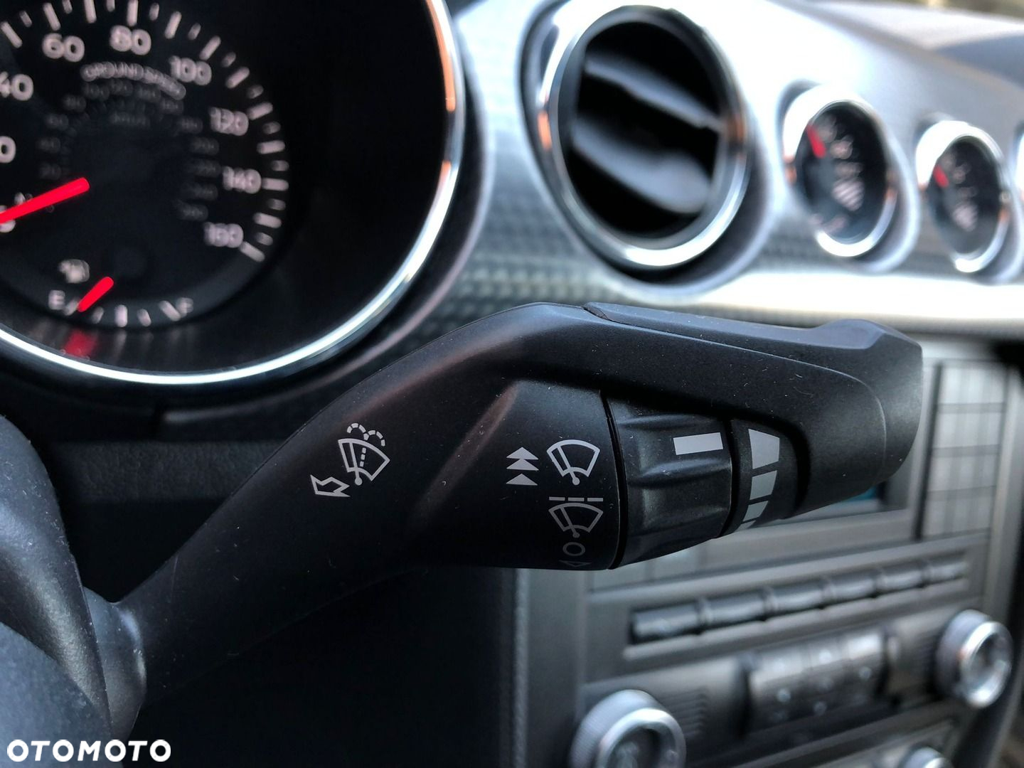 Ford Mustang 5.0 V8 GT - 29