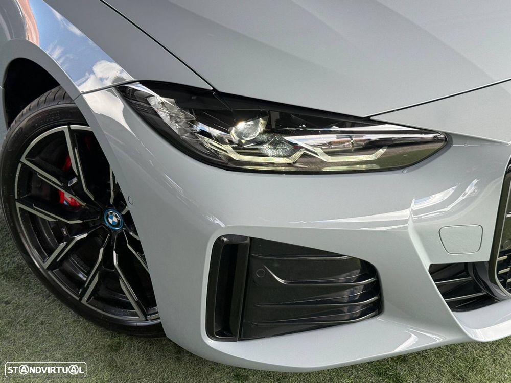 BMW i4 eDrive40 Pack Desportivo M - 24