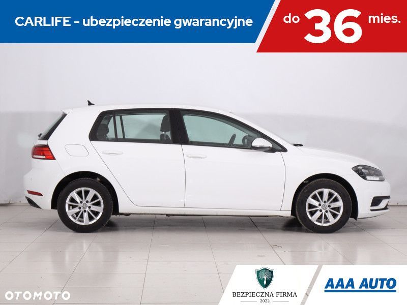 Volkswagen Golf - 8