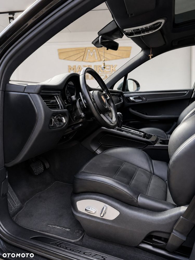 Porsche Macan - 10