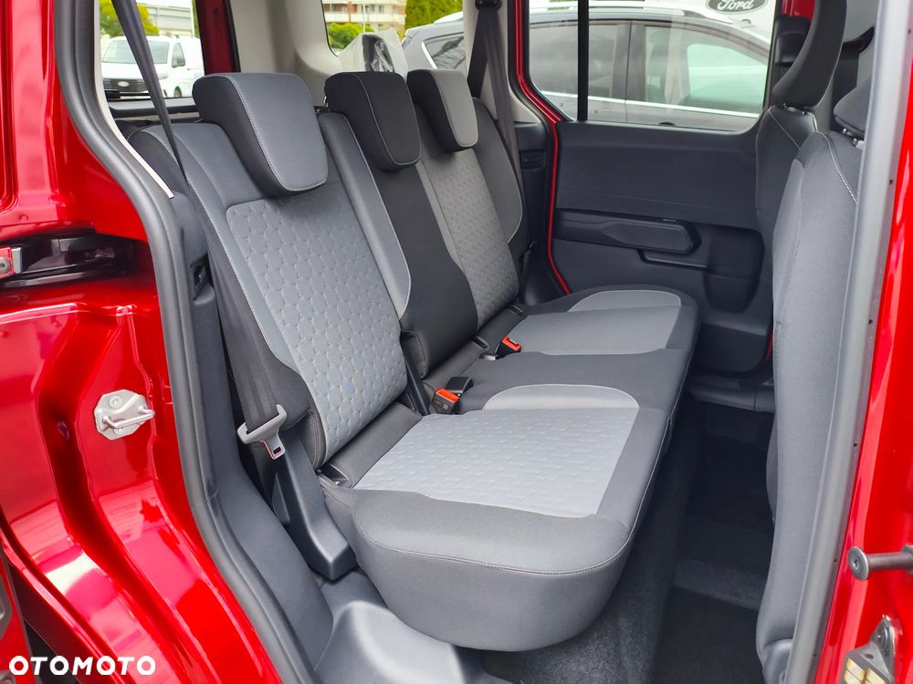 Ford Tourneo Courier 1.0 EcoBoost Titanium - 25