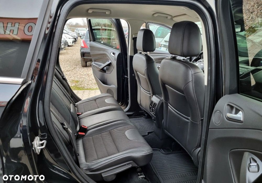 Ford Kuga - 25