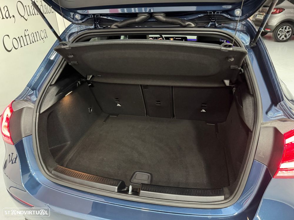 Mercedes-Benz A 180 d Style Plus - 41