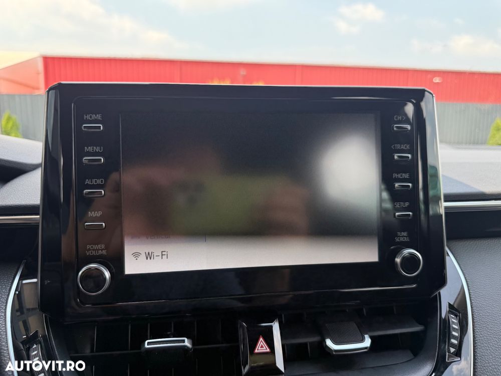 Toyota Corolla 1.8 Comfort - 29