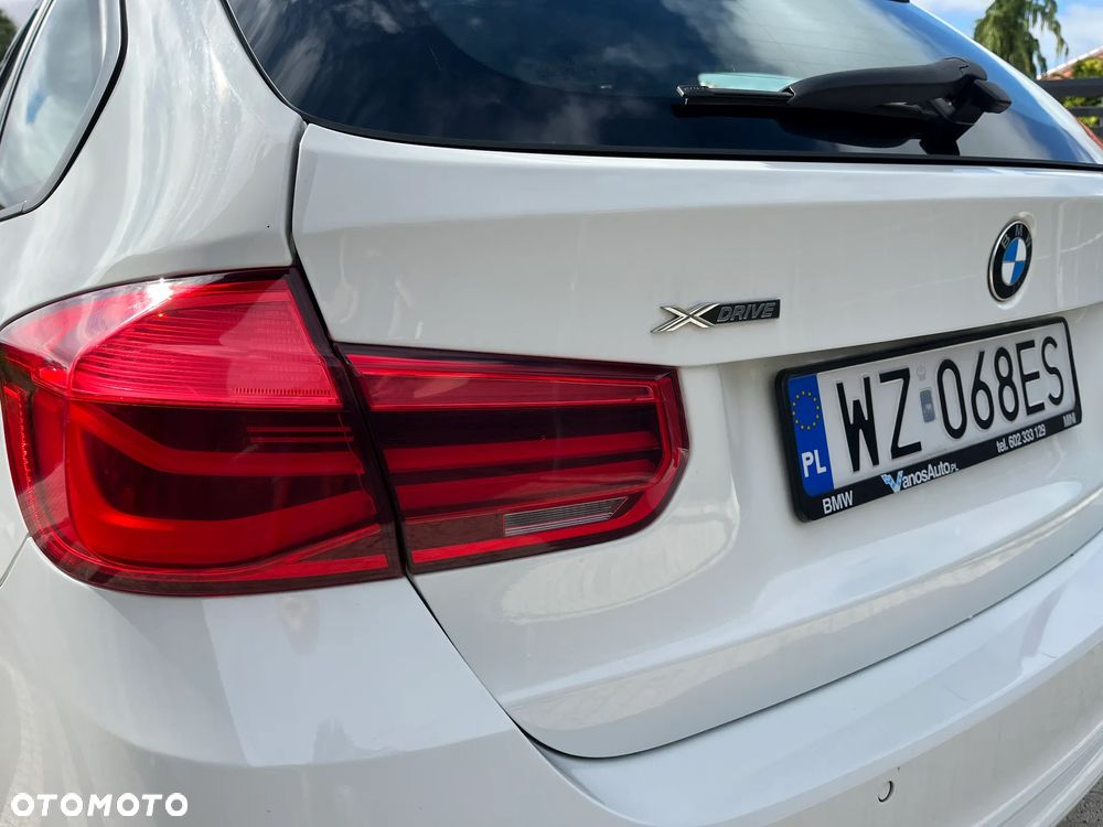 BMW Seria 3 320i GPF xDrive - 14