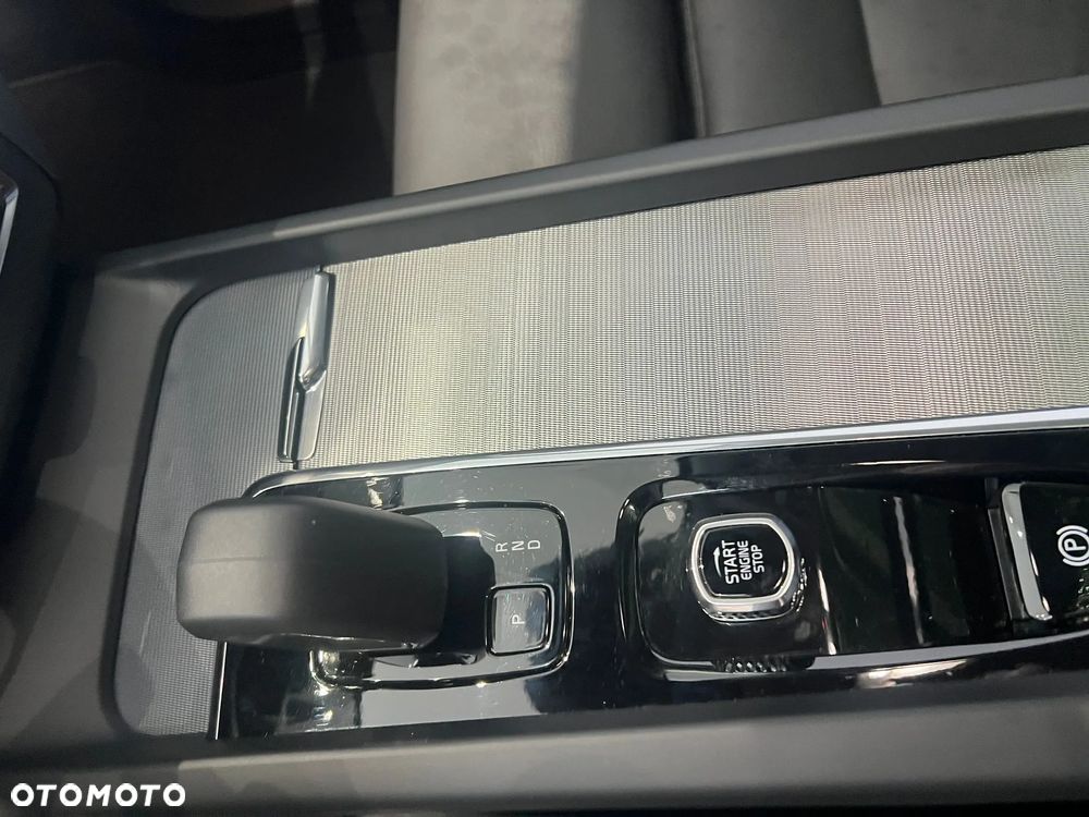 Volvo XC 60 B5 D AWD Geartronic Inscription - 23