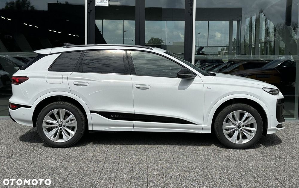 Audi Q6 e-tron - 4