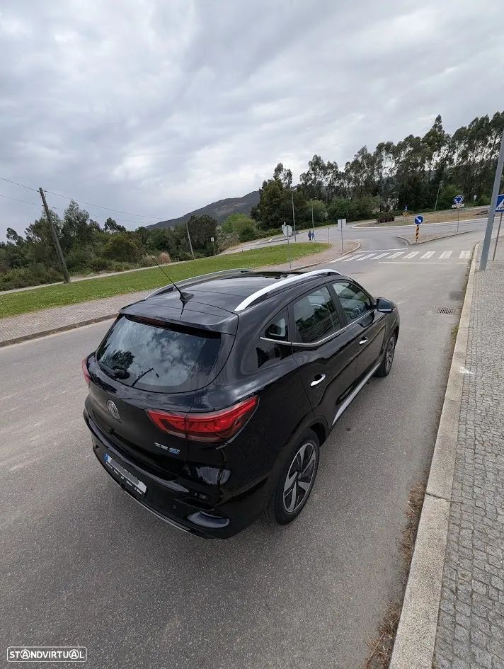 MG ZS EV 72.6 kWh Luxury - 3