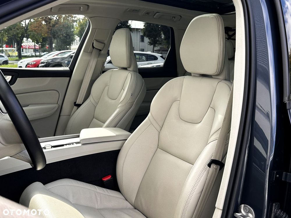 Volvo XC 60 - 24