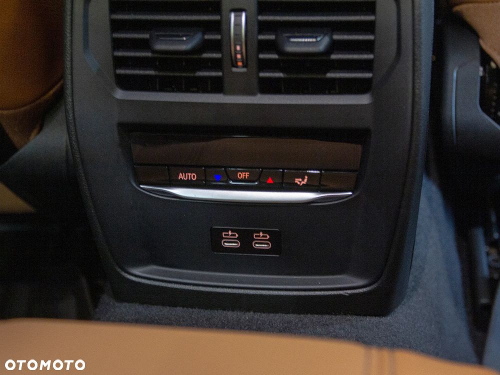 BMW Seria 2 M240i xDrive - 27