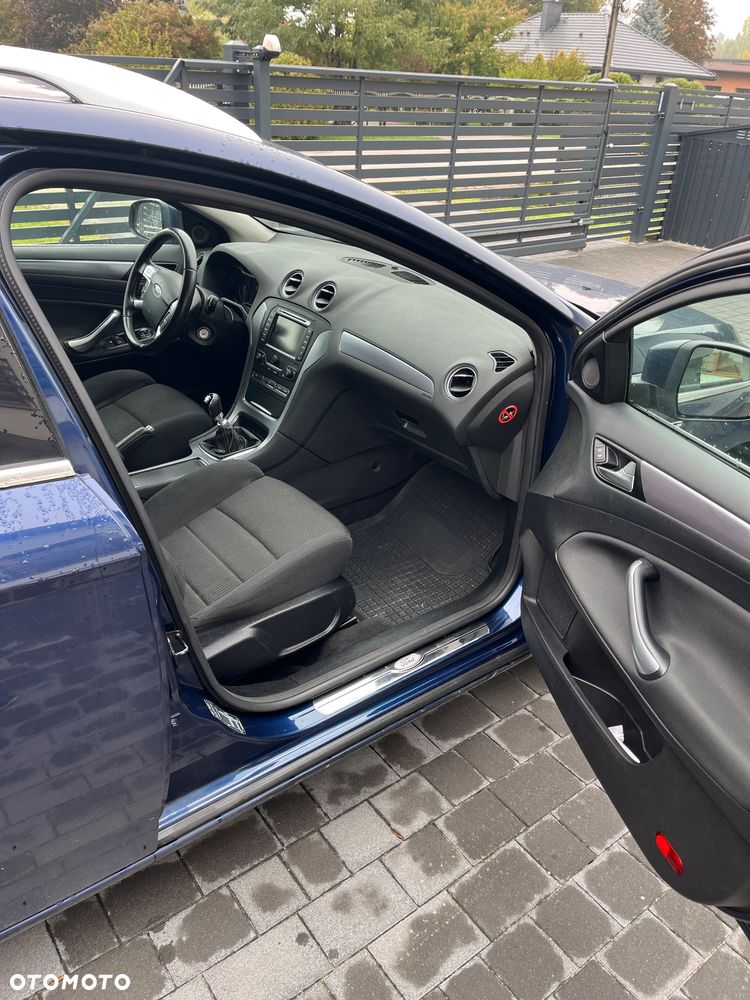 Ford Mondeo 2.0 TDCi Titanium - 16