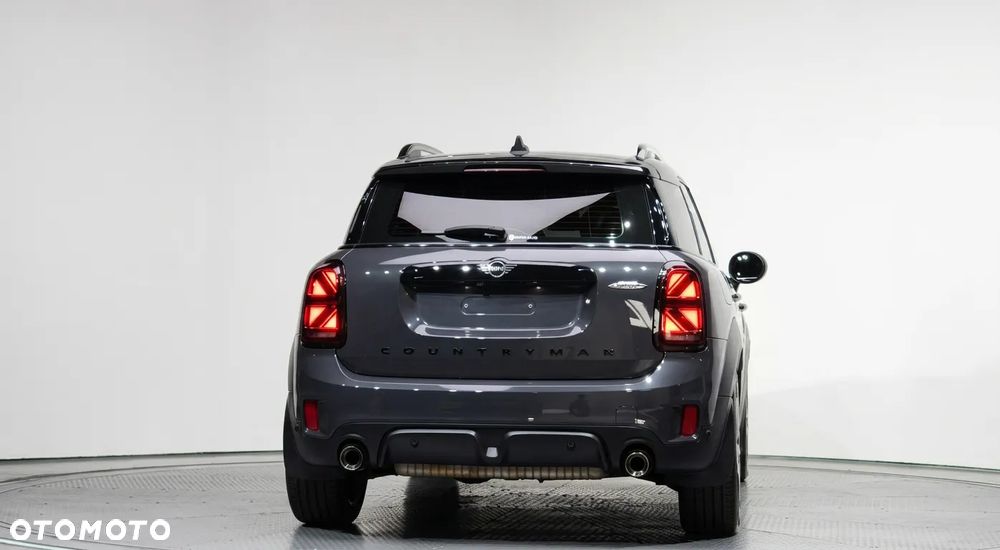 MINI John Cooper Works ALL4 sport - 4