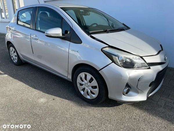 Toyota Yaris Hybrid 100 Dynamic