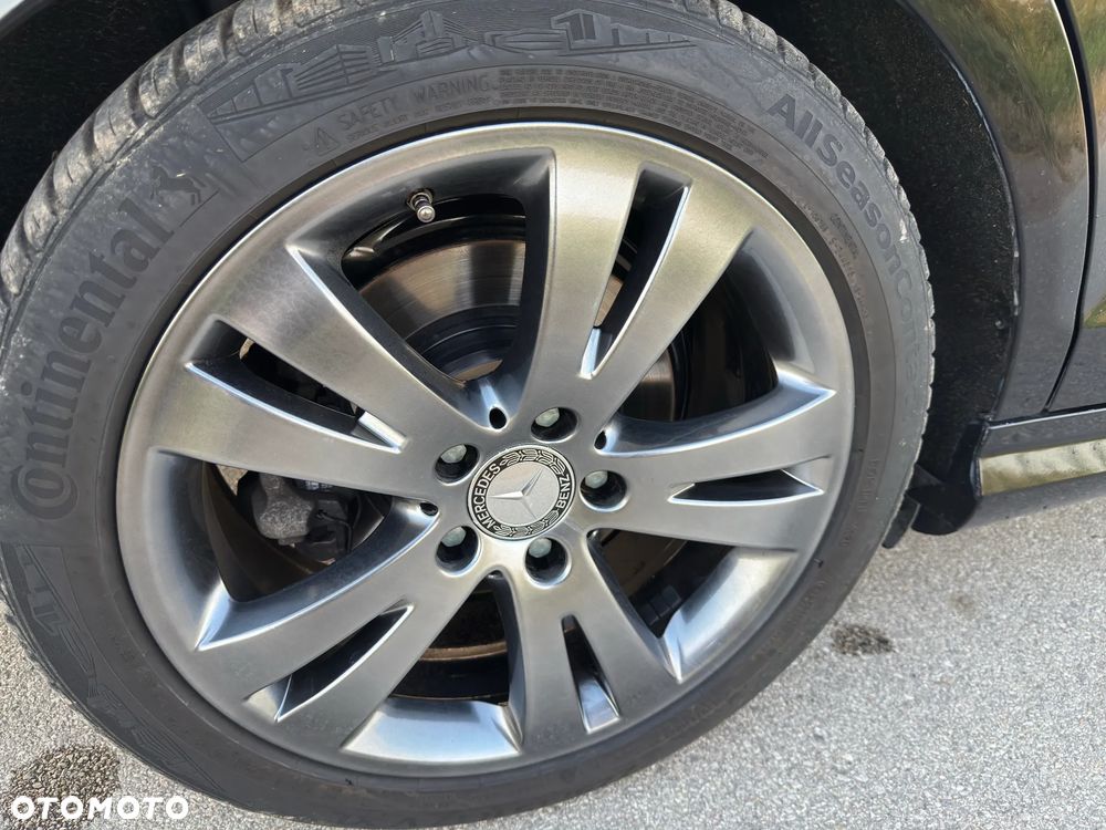 Mercedes-Benz Klasa C 250 CDI BlueEff Avantgarde 4-Matic - 17