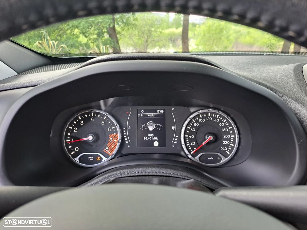 Jeep Renegade 1.0 T Night Eagle - 21