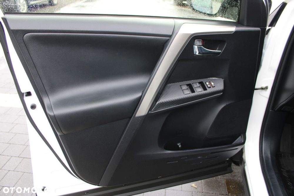 Toyota RAV4 - 23