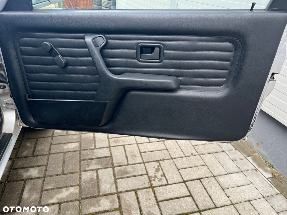 BMW Seria 3 316i - 15