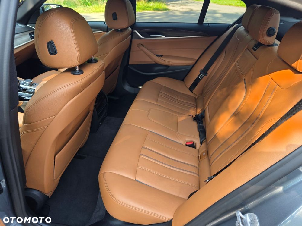 BMW Seria 5 520d xDrive Luxury Line - 24