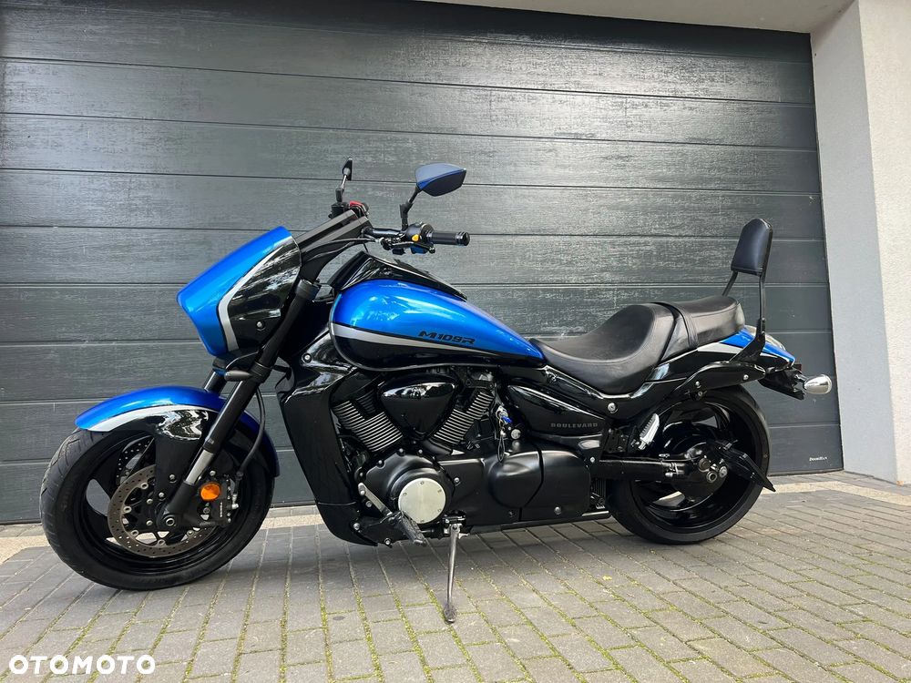 Suzuki Boulevard - 2