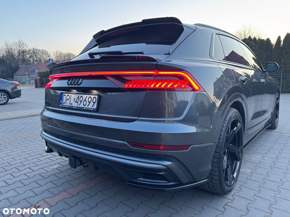 Audi Q8 SUV TFSI quattro 250 kW tiptronic S line business - 15