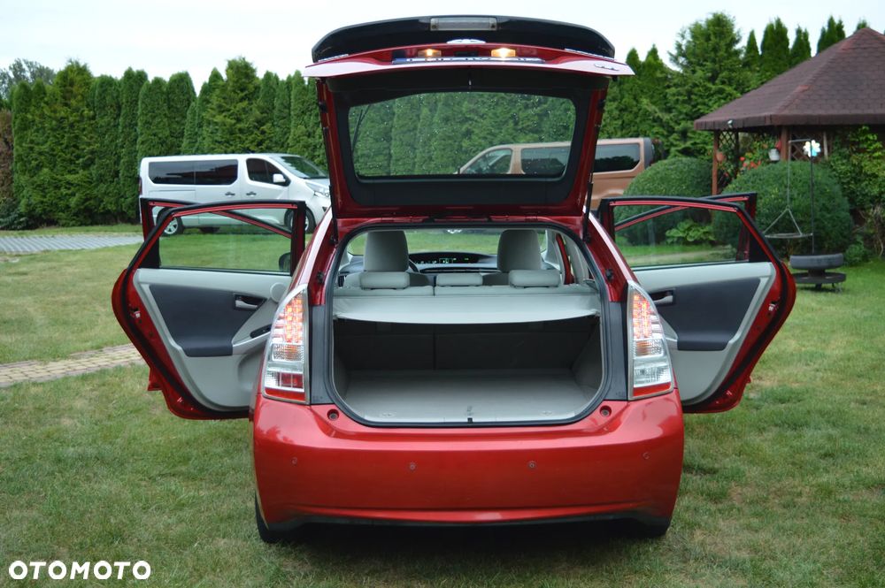 Toyota Prius 1.8 HSD Prestige - 14