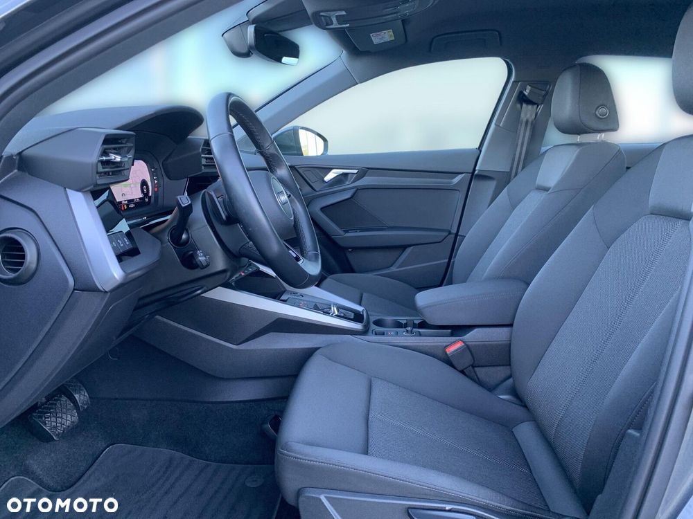 Audi A3 Sportback - 13