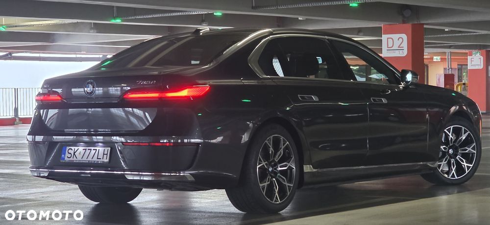 BMW Seria 7 750e xDrive - 12