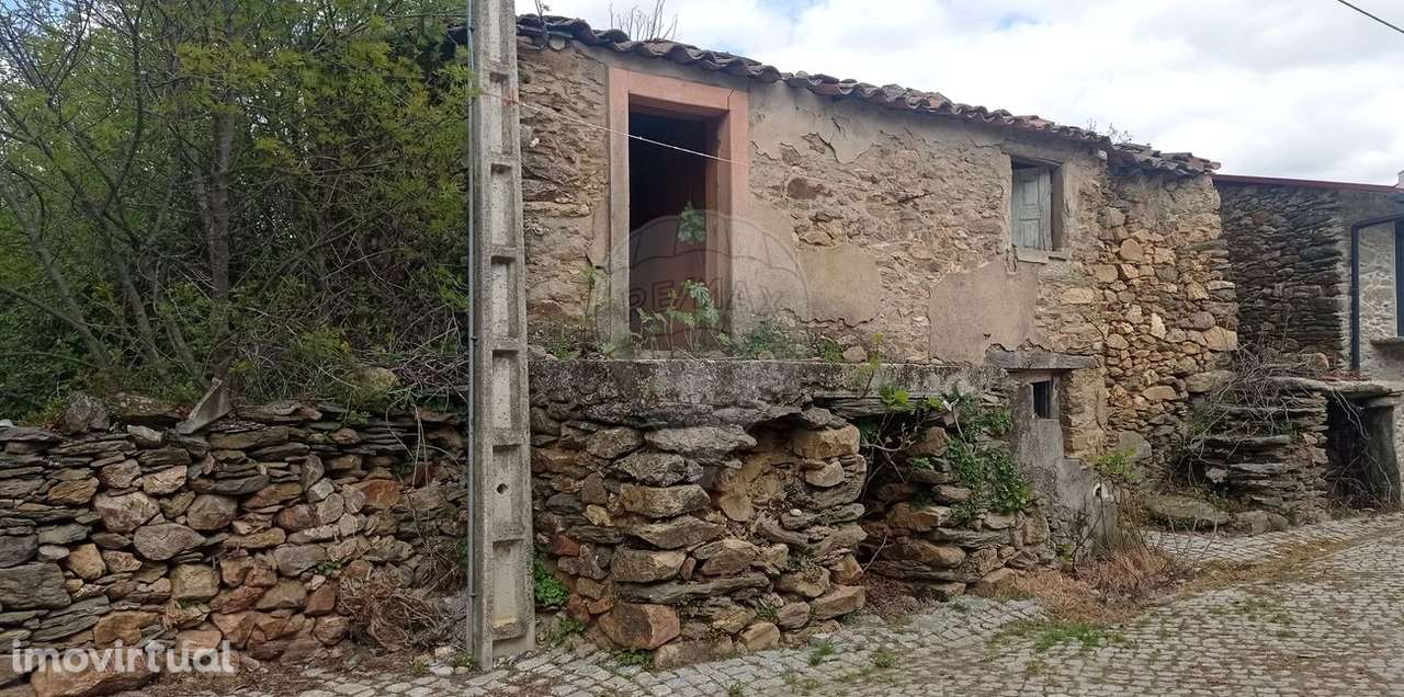 Moradia T4 para venda - Grande imagem: 2/24