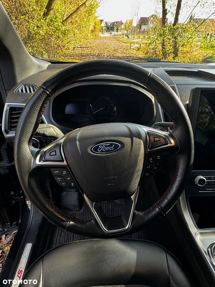 Ford Edge - 17