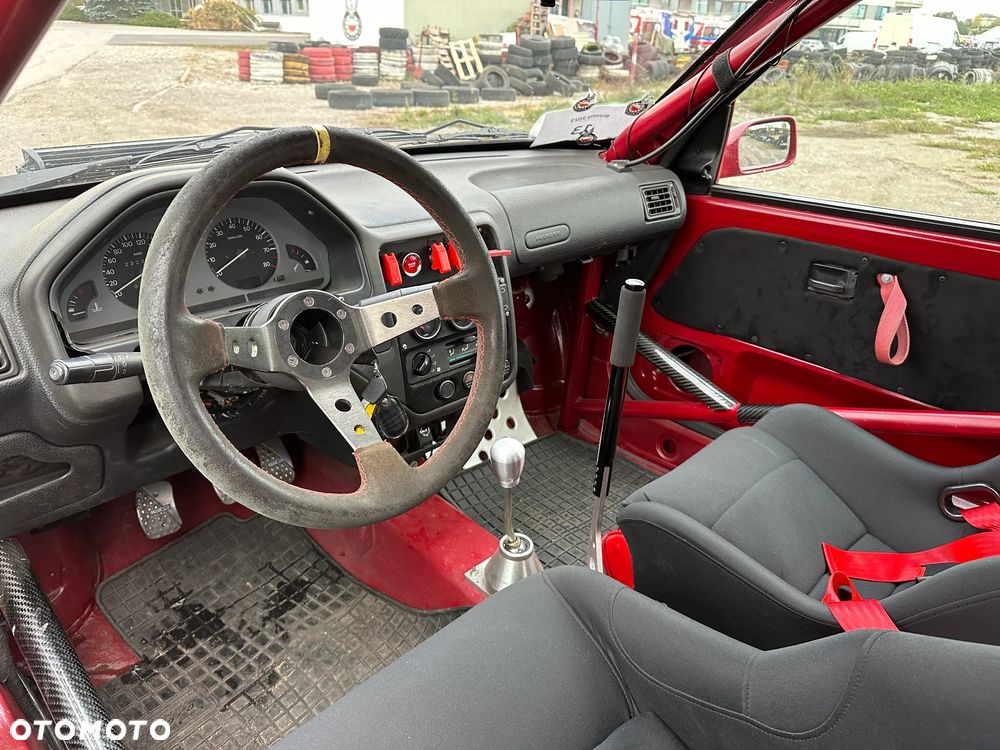 Peugeot 106 - 24
