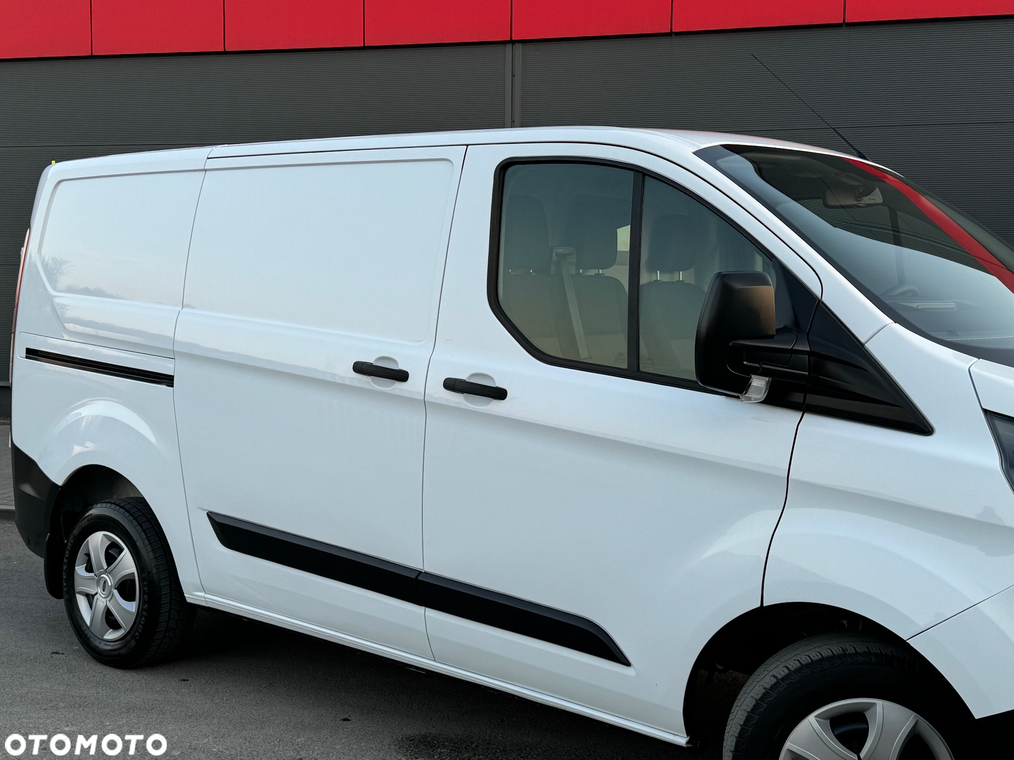 Ford Transit Custom - 11